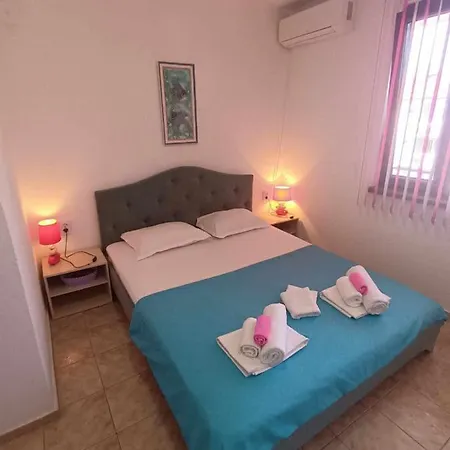 Pensión Bа́kish Obzor