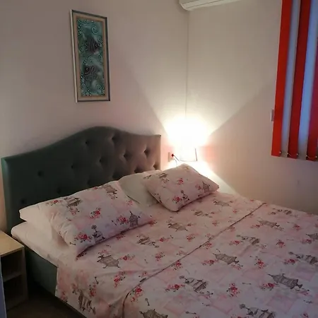 Bа́kish Guest house Obzor