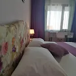 Bа́kish בית הארחה